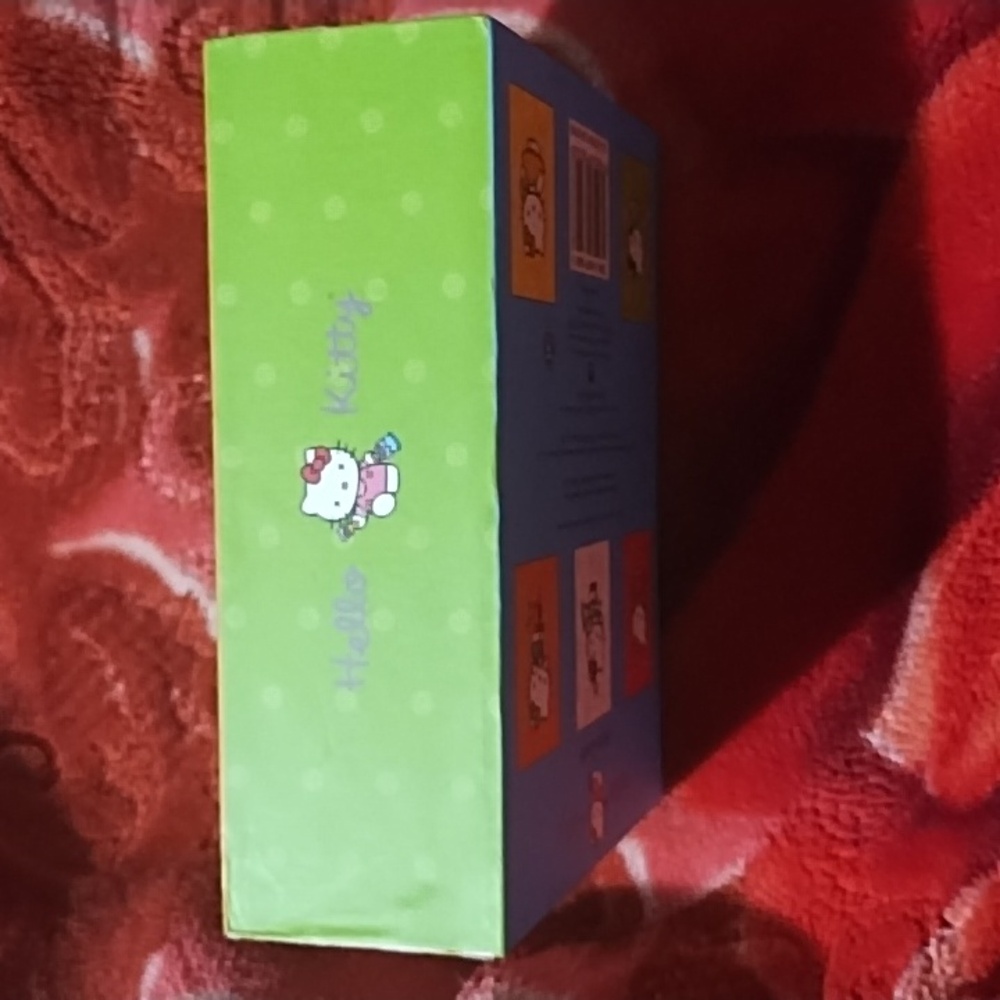 Hello Kitty Note cards - Picture 4 of 6